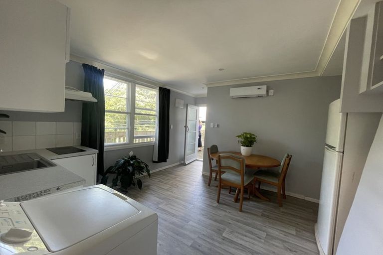 Photo of property in 196 Glenmore Street, Northland, Wellington, 6012