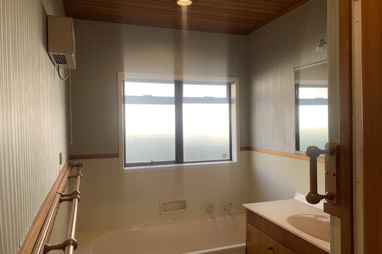 Photo of property in 70 Enderley Avenue, Enderley, Hamilton, 3214