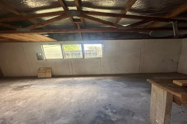 Photo of property in 14 Pukeroa Place, Papakura, 2110