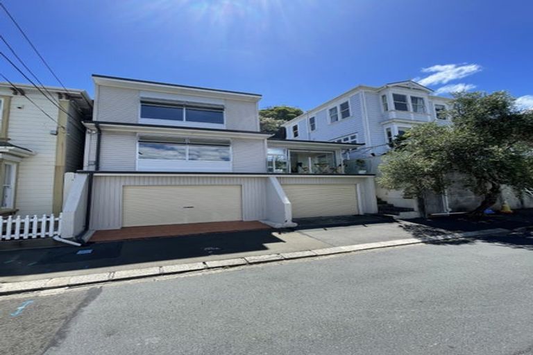 Photo of property in 125a Elizabeth Street, Mount Victoria, Wellington, 6011