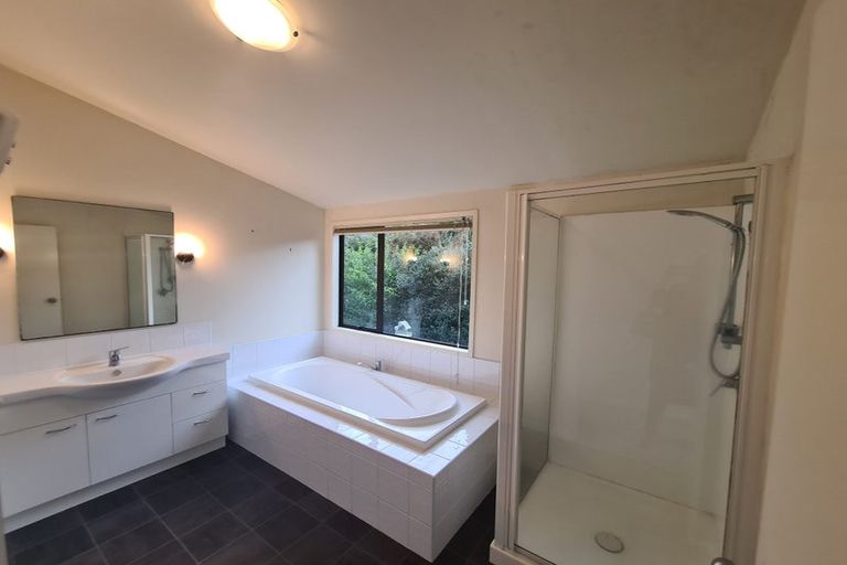 Photo of property in 10c Matipo Road, Mairangi Bay, Auckland, 0630