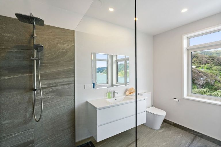 Photo of property in 117 Marine Drive, Sorrento Bay, Lower Hutt, 5013