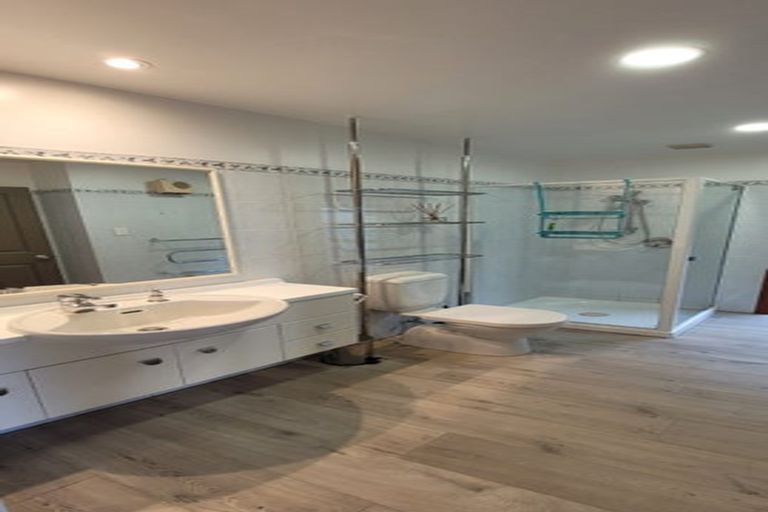 Photo of property in 85c Eliot Street, New Plymouth, 4310