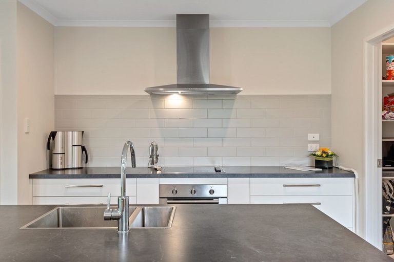 Photo of property in 5 Oakden Drive, Darfield, 7510