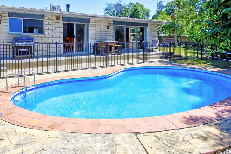 Photo of property in 22 Plunket Street, Kelburn, Wellington, 6012