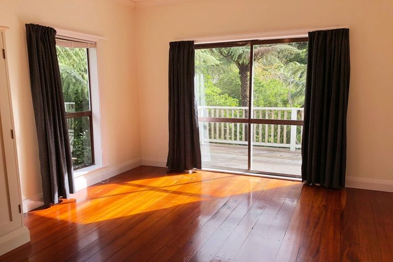 Photo of property in 75 Chamberlain Road, Karori, Wellington, 6012