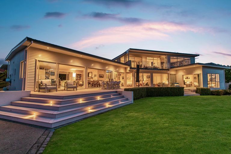 Photo of property in 24 Stevenson Way, Cockle Bay, Auckland, 2014