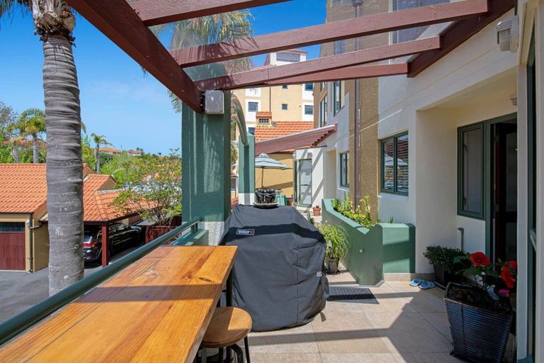 Photo of property in 96 Harbour Village Drive, Gulf Harbour, Whangaparaoa, 0930