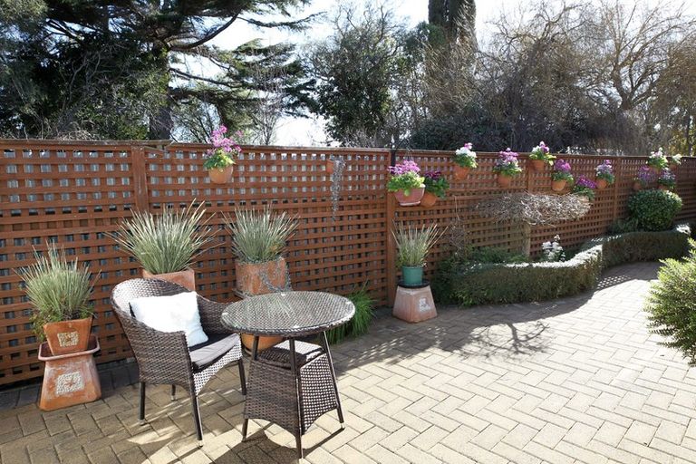 Photo of property in 4/28 Te Aute Road, Havelock North, 4130