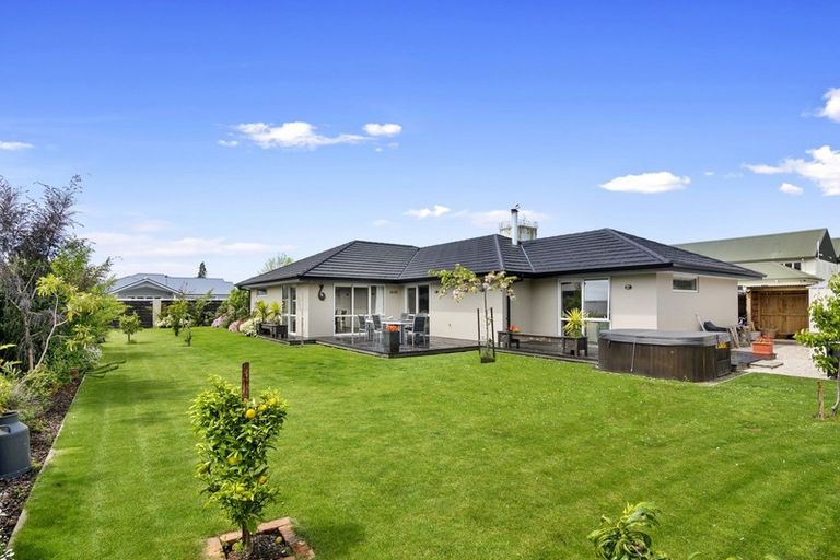 Photo of property in 14c Saxon Street, Motueka, 7120