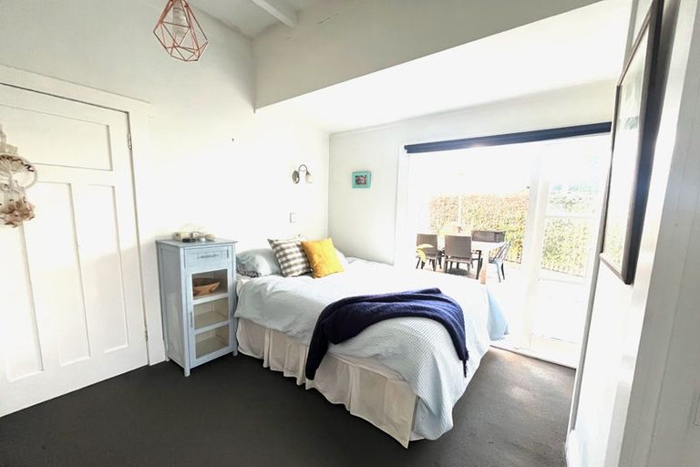 Photo of property in 23 Maungakiekie Avenue, Greenlane, Auckland, 1051