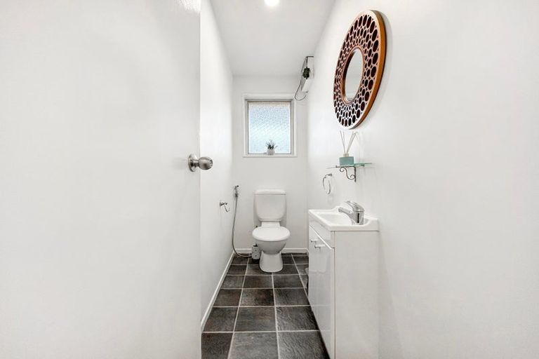 Photo of property in 58 Denise Crescent, Hornby, Christchurch, 8042