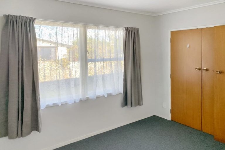 Photo of property in 4b Neeve Road, Taradale, Napier, 4112