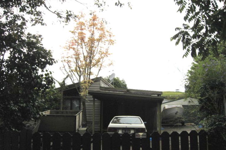 Photo of property in 11 Hawke Place, Pukekohe, 2120