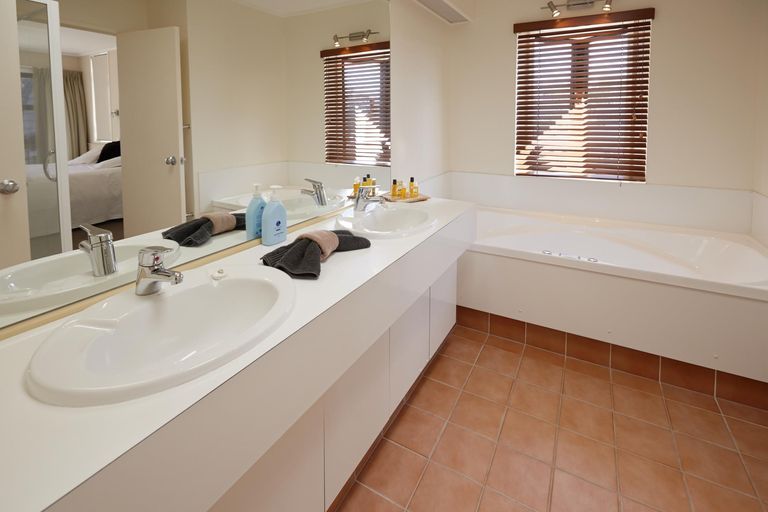 Photo of property in 44f Marsden Road, Paihia, 0200