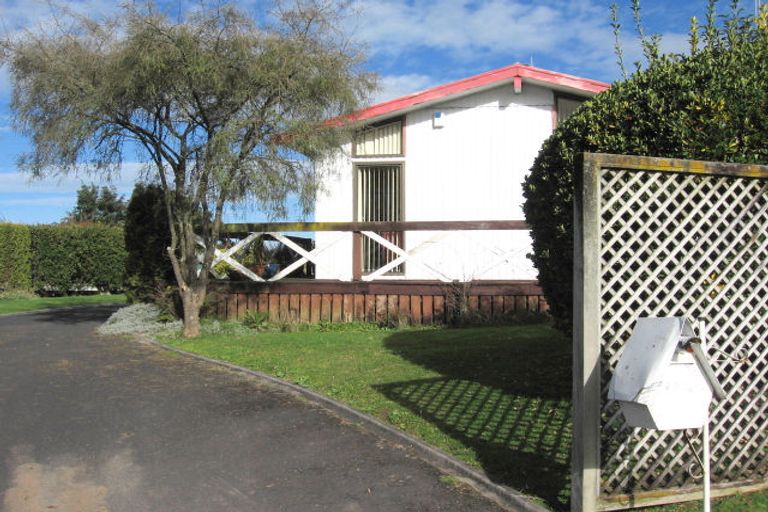 Photo of property in 205 Newcastle Road, Grandview Heights, Hamilton, 3200