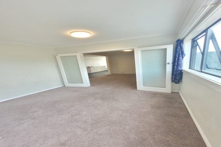 Photo of property in 34 Whitehouse Road, Titahi Bay, Porirua, 5022