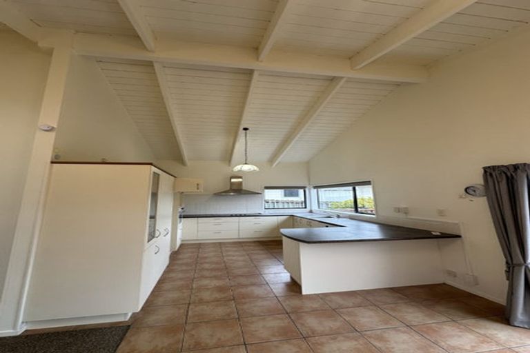 Photo of property in 59a View Road, Henderson, Auckland, 0612