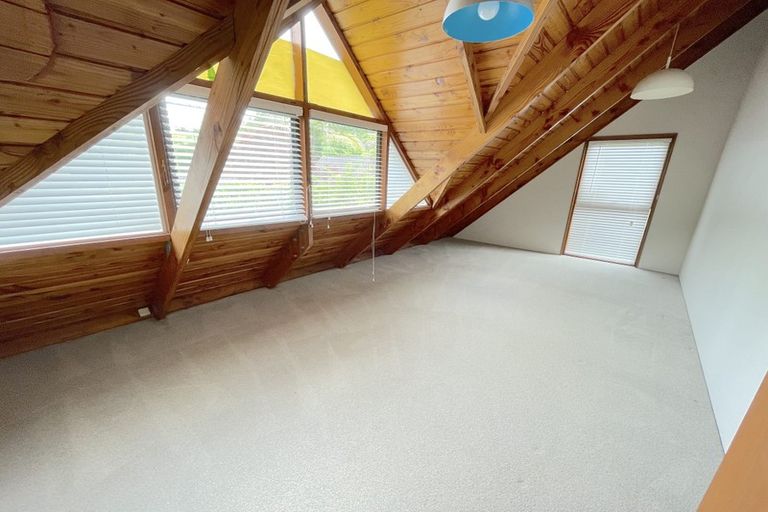 Photo of property in 20 Montressor Place, Howick, Auckland, 2014