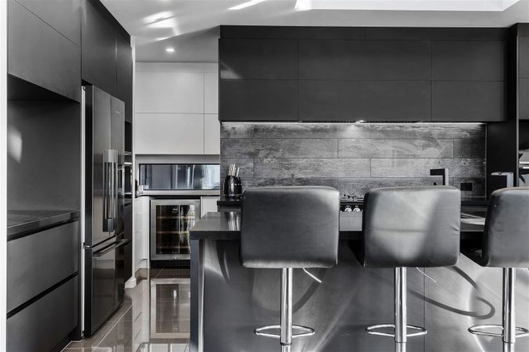 Photo of property in 711 Hills Road, Marshland, Christchurch, 8051