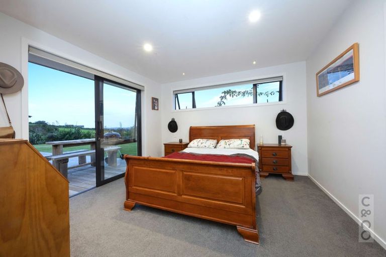 Photo of property in 225b Amreins Road, Taupaki, 0782