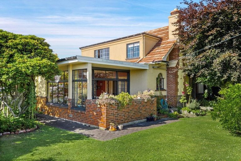 Photo of property in 11 Valpy Street, Saint Clair, Dunedin, 9012