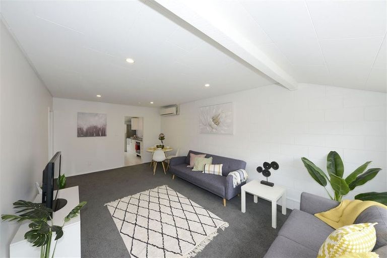 Photo of property in 2/136 Clarence Street, Riccarton, Christchurch, 8011