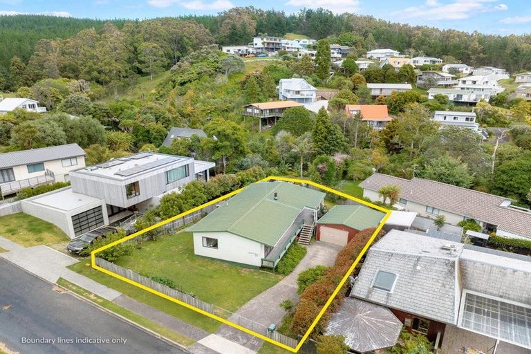 Photo of property in 121 Onemana Drive, Onemana, Whangamata, 3691