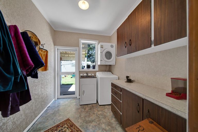 Photo of property in 21 Johnston Street, Brixton, Waitara, 4382