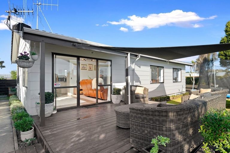 Photo of property in 3a Opal Drive, Papamoa Beach, Papamoa, 3118