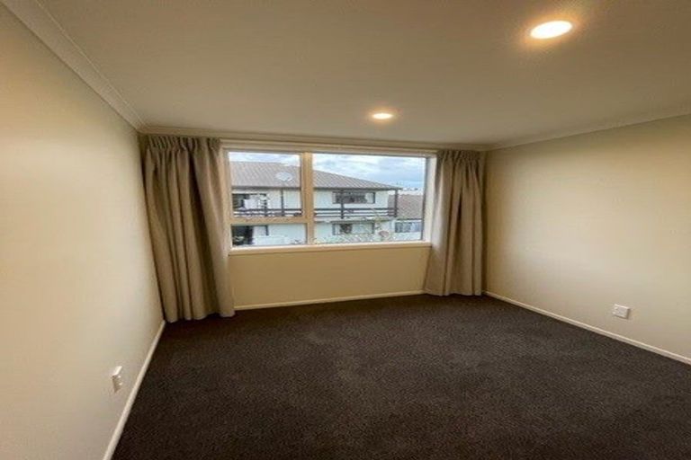Photo of property in 5/25 Newnham Terrace, Upper Riccarton, Christchurch, 8041