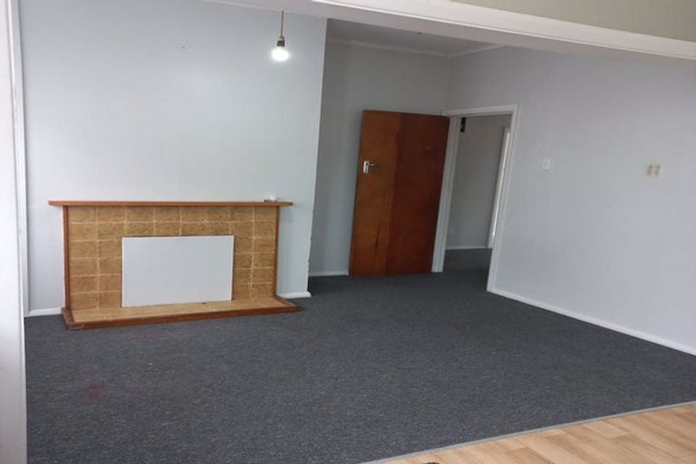 Photo of property in 62 Randwick Crescent, Moera, Lower Hutt, 5010