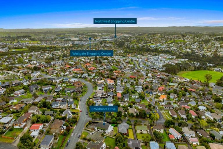 Photo of property in 8 Widmore Drive, Massey, Auckland, 0614