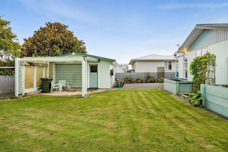 Photo of property in 7 Murray Avenue, Hawera, 4610