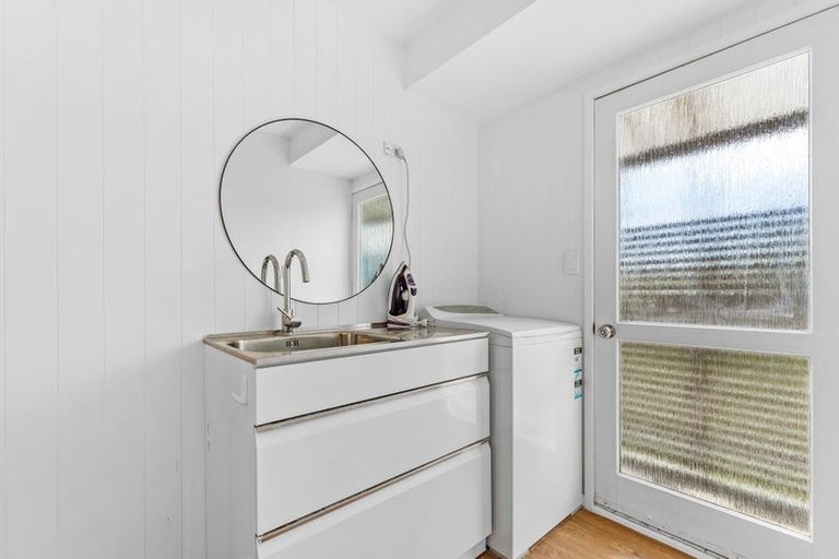 Photo of property in 11 Foster Crescent, Snells Beach, 0920