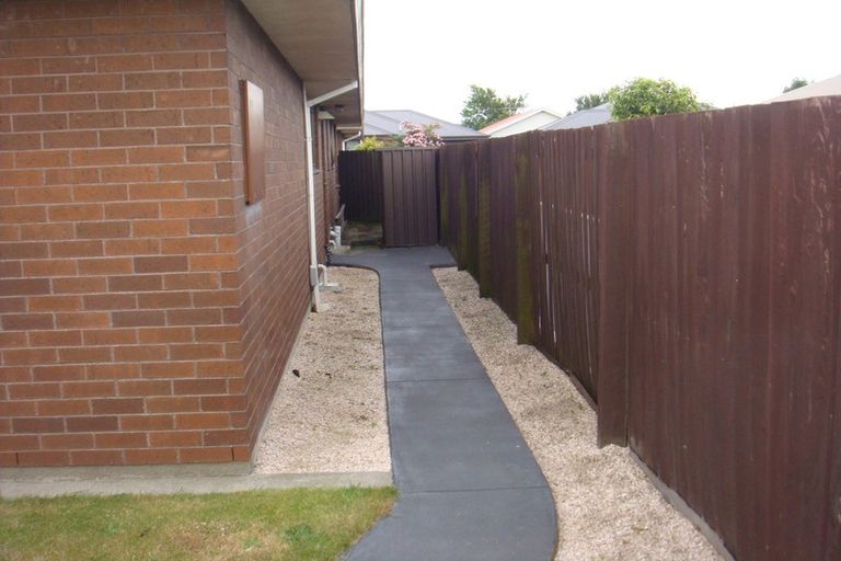 Photo of property in 43a Oakhampton Street, Hornby, Christchurch, 8042