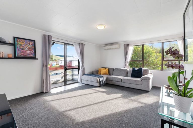 Photo of property in 5 Crystal Place, Pukehangi, Rotorua, 3015