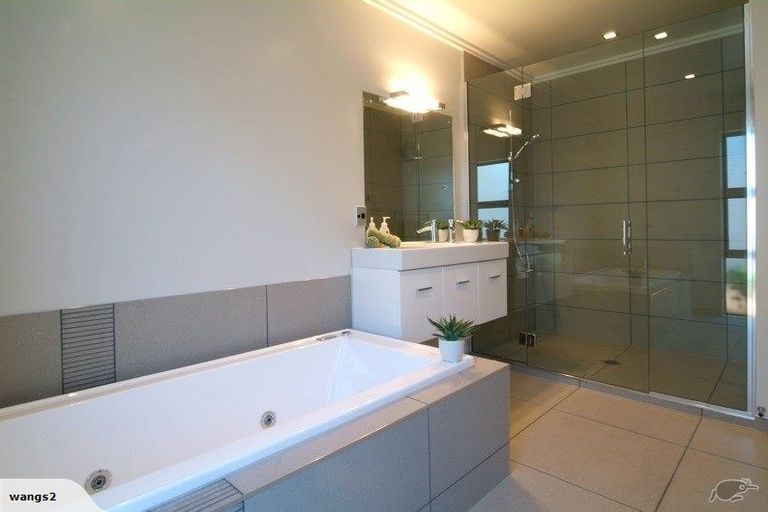 Photo of property in 21 Paeroa Street, Riccarton, Christchurch, 8041