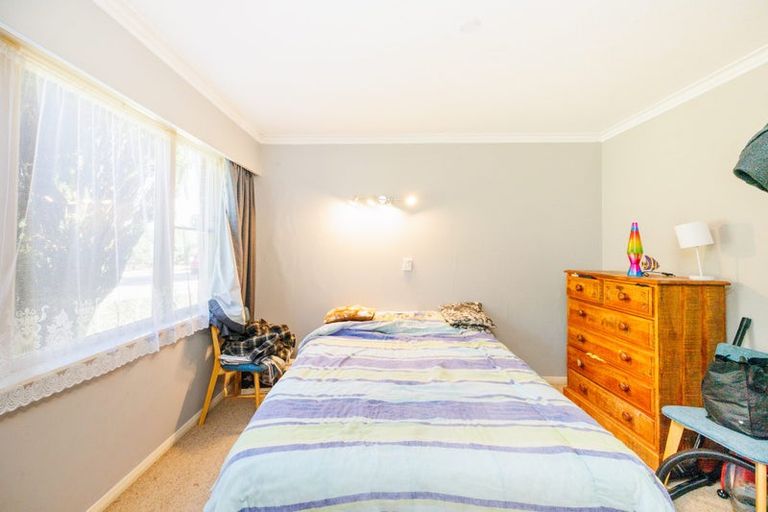 Photo of property in 27 Saint Albans Avenue, Hokowhitu, Palmerston North, 4410