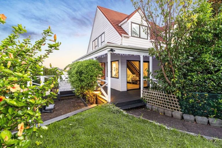 Photo of property in 44 Polkinghorne Drive, Manly, Whangaparaoa, 0930