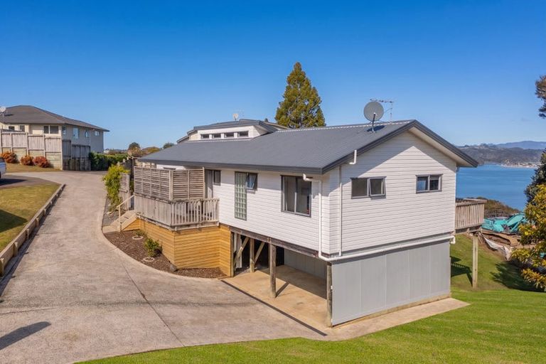 Photo of property in 9 Christa Court, Whitianga, 3510