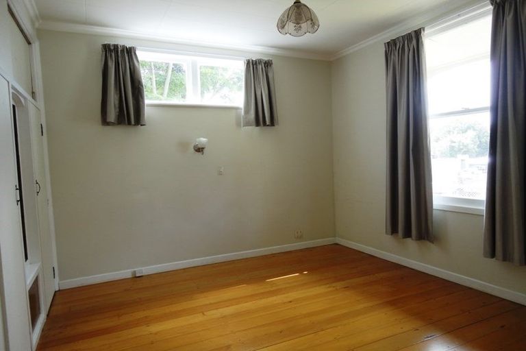 Photo of property in 1 Momona Road, Greenlane, Auckland, 1051