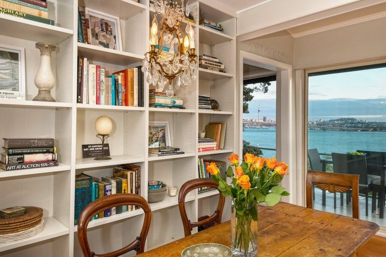 Photo of property in 11 Hinemoa Street, Birkenhead, Auckland, 0626