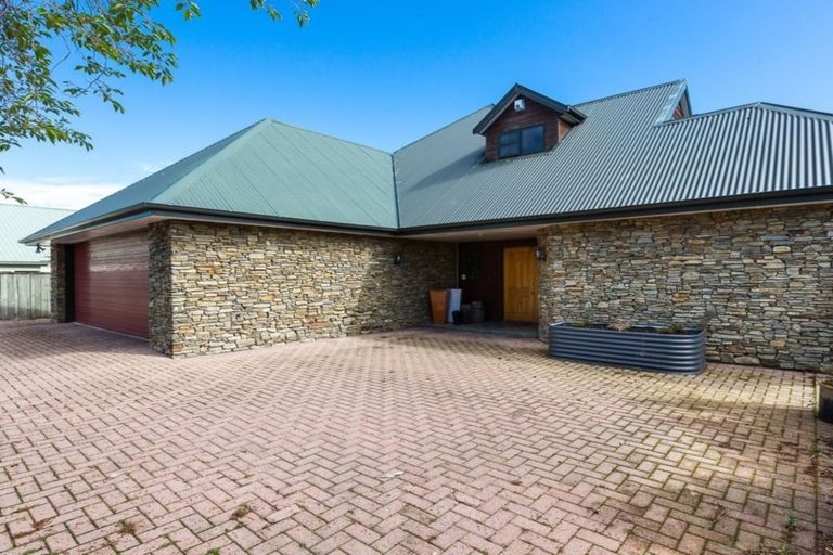 Photo of property in 10 Titri Place, Mosgiel, 9024