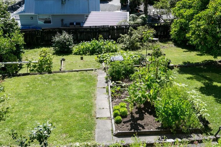 Photo of property in 6 Aotea Crescent, Havelock North, 4130