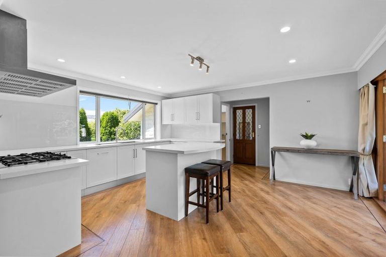 Photo of property in 586 Yaldhurst Road, Yaldhurst, Christchurch, 7676