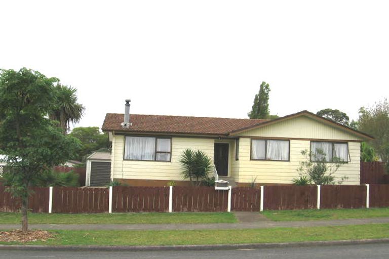 Photo of property in 13 Arodella Crescent, Ranui, Auckland, 0612