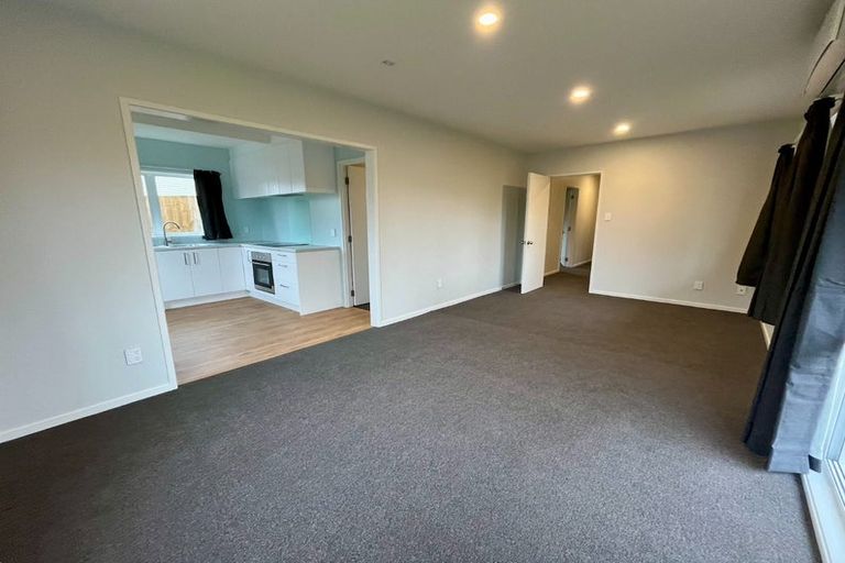 Photo of property in 1/75 Tramway Road, Beach Haven, Auckland, 0626