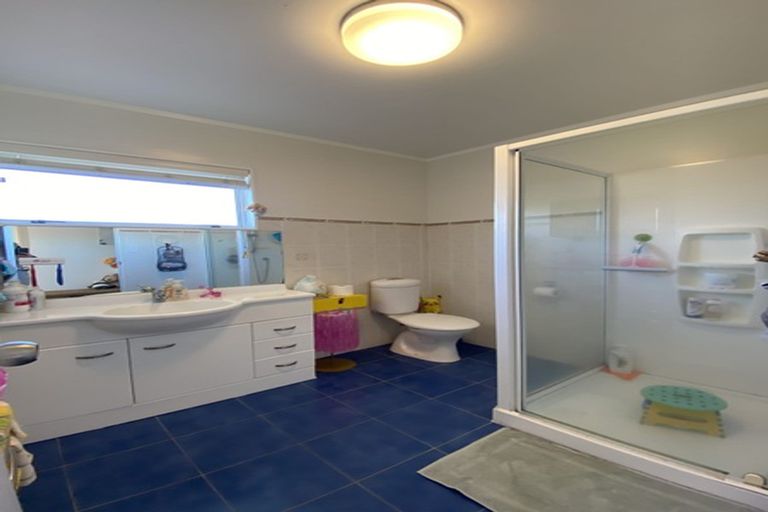 Photo of property in 2/33 Harley Road, Takapuna, Auckland, 0622