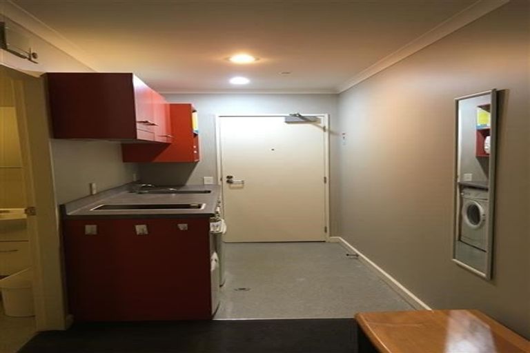 Photo of property in Aitken Street Apartments, 216/5 Aitken Street, Thorndon, Wellington, 6011